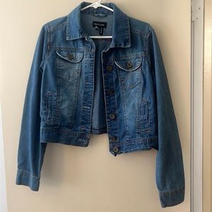 New Look cropped stretched denim jean Jacket (M)